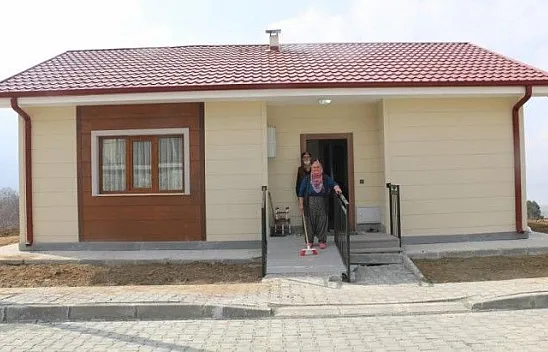 Kerpiç evden, çelik modern eve