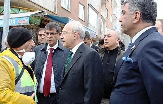 Kılıçdaroğlu deprem bölgesinde