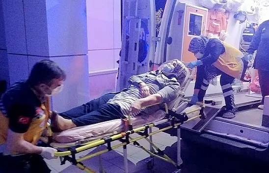 Kız istemeye giden aile kaza yaptı