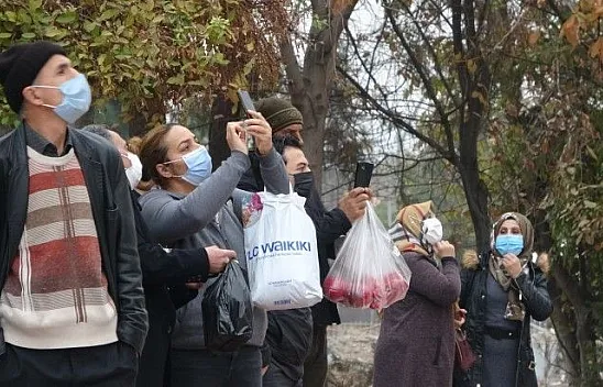 Korona unutuldu, intihara teşebbüsü vatandaşlar film gibi izledi