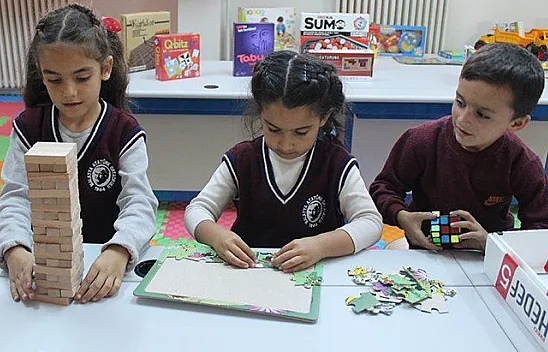 Köy çocukları ilk kez zeka oyunlarıyla buluştu