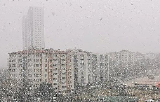 Lapa lapa başladı!