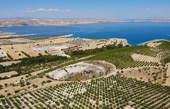 Meteor mu düştü? Kup çukuru gizemini koruyor
