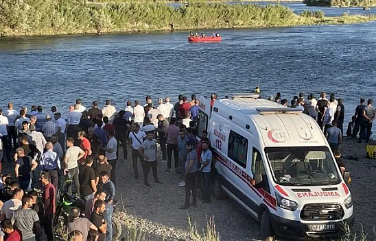 Murat Nehri'nde can pazarı! 1 kişi kayıp