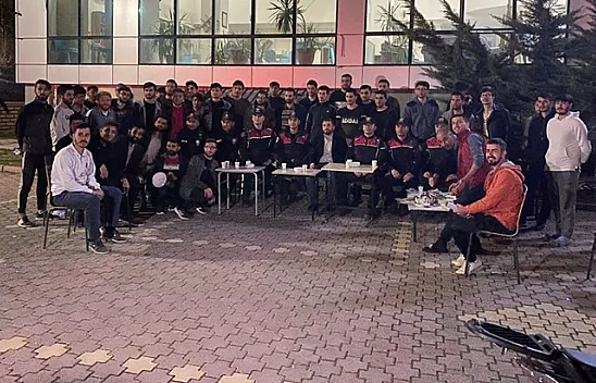 'Olay var' ihbarına giden polislere sürpriz kutlama