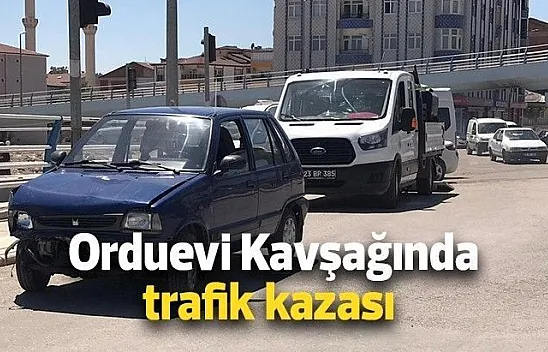 Orduevi Kavşağında trafik kazası