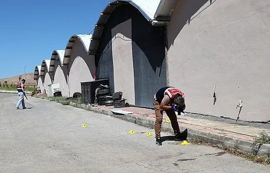 Oto Galericiler Sitesi'nde silahlı kavga