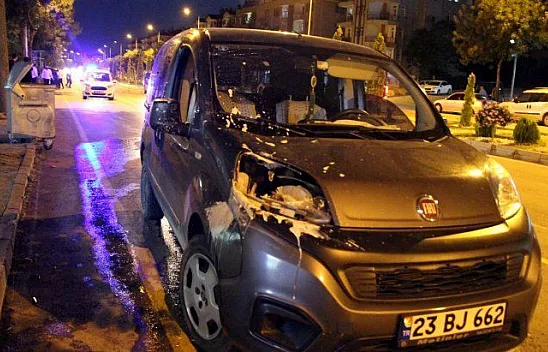 Otomobilin çarptığı yaşlı adam ağır yaralandı