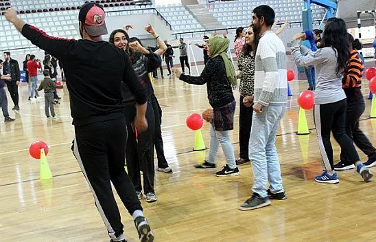 Özel bireyler spor yapıp eğlendi