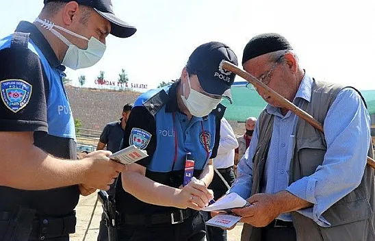 Polisten hayvan pazarında 'sahte para' uyarısı