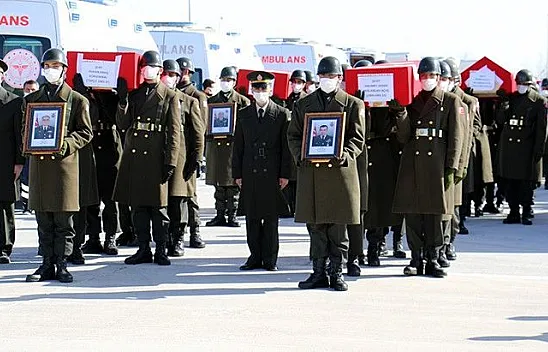 Şehit askerlere veda