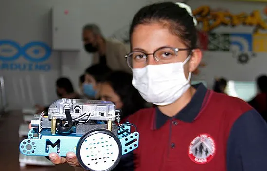 Şehit Nadir İpek Ortaokulunda 'Bilişim Teknolojileri Sınıfı' açıldı