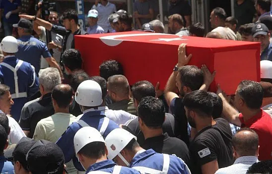 Elazığlı şehit son yolculuğuna uğurlandı