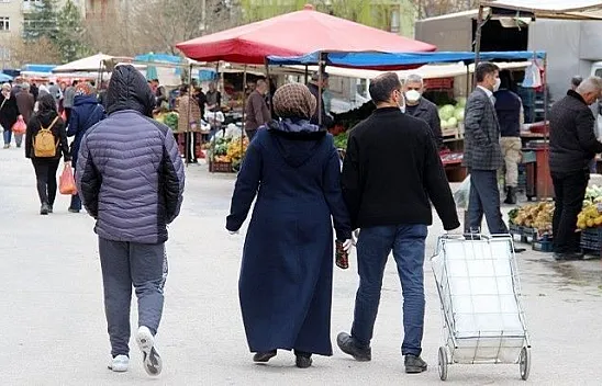 Semt pazarlarında koronavirüs önlemi