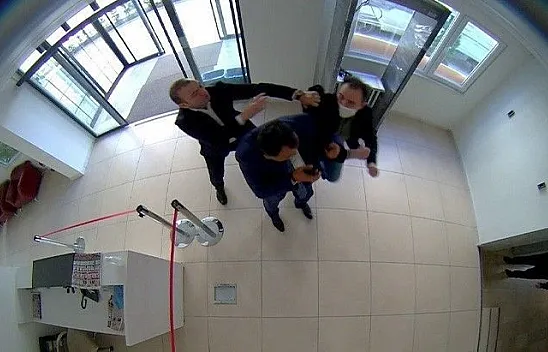 Tekataş saldırgandan şikayetçi oldu