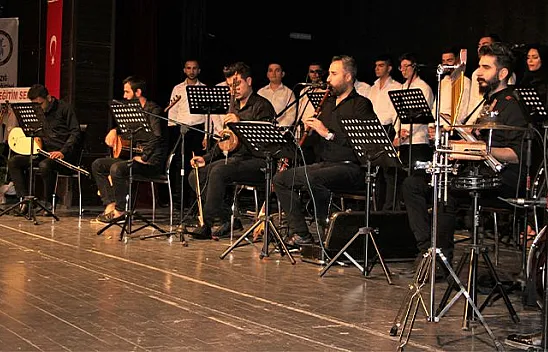 Türk Halk Müziği Konseri mest etti