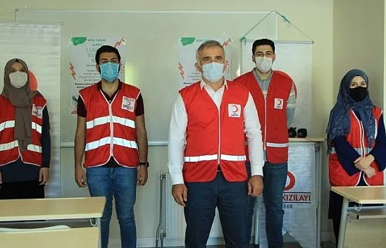 Türk Kızılayı'ndan öğrencilere eğitim desteği