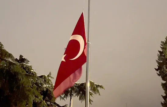 Türkiye'de 3 günlük milli yas ilan edildi