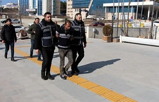 Üvey ağabeyini tüfekle vurarak öldüren şahıs tutuklandı