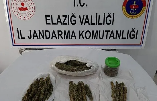 Uyuşturucu taciri yakalandı, 5 kilo esrar ele geçirildi
