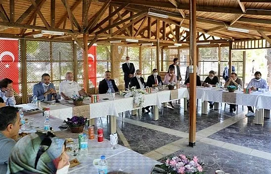 Vali Erkaya Yırık, basınla buluştu