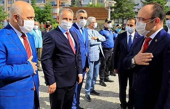 Vali Erkaya Yırık görevine başladı