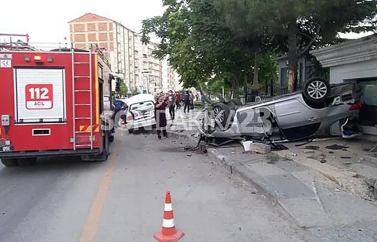 Valilik önünde trafik kazası