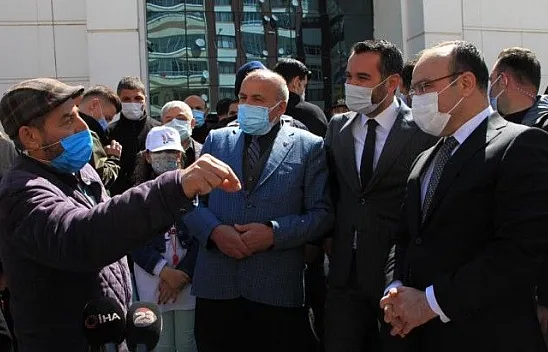 Vatandaşın protokolle diyaloğu kahkaha attırdı