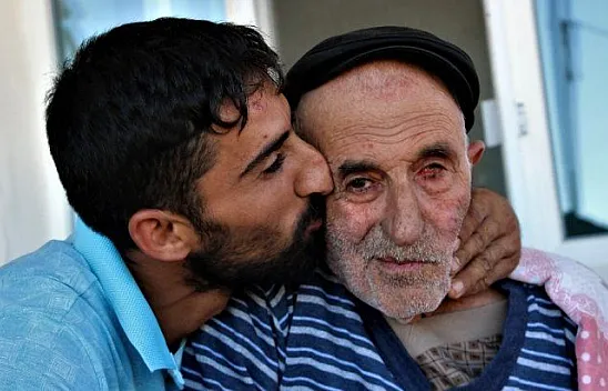 Vefalı evlat, örnek ağabey