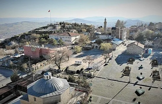 Elazığ'ın tarihi mahallesi boş kaldı!