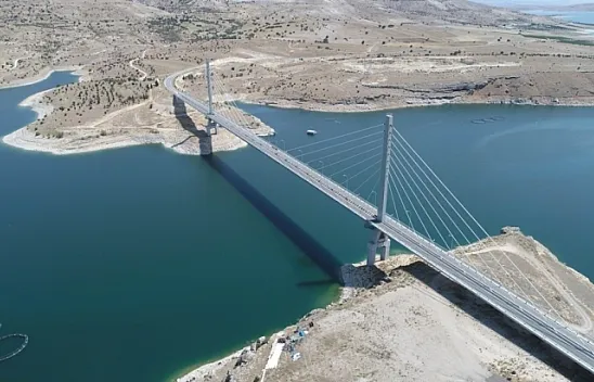 520 metrelik köprü ilçeye 'nefes' aldırdı
