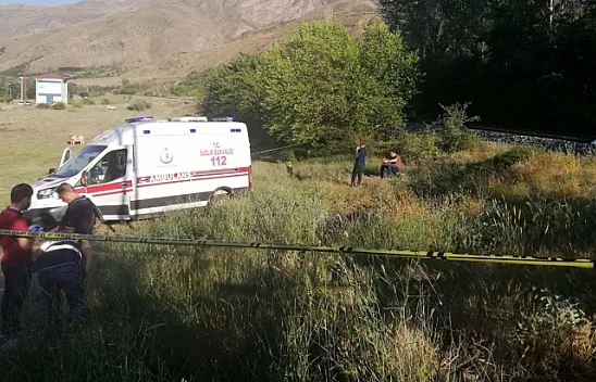 Elazığ'da trenin çarptığı kişi öldü