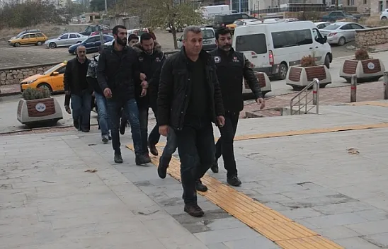 Sosyal medyada propaganda yapan şüpheliler adliyeye sevk edildi