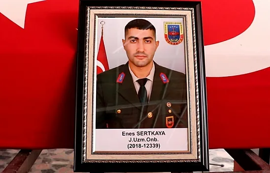 Uzman Onbaşı Enes Sertkaya son yolculuğuna uğurladı