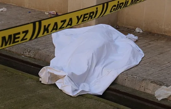 6'ncı kattan düşen şahıs hayatını kaybetti
