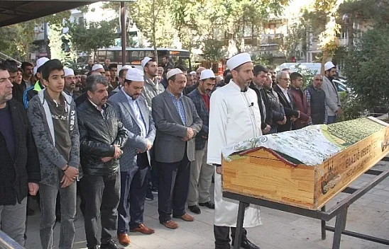 Acı Tesadüf! 10 dakikada aldıkları iki haberle yıkıldılar