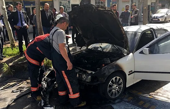 Elazığ'da araç yangını