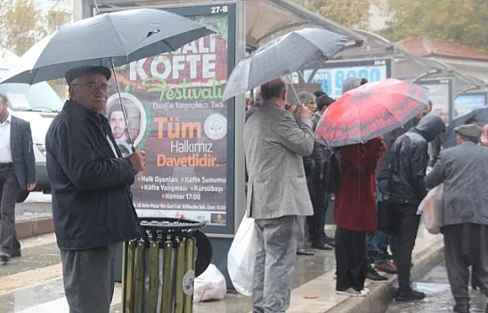 Yağmur etkisini göstermeye başladı