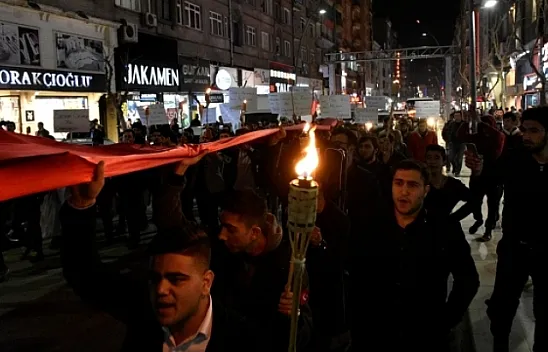 Elazığ'da meşaleli yürüyüş