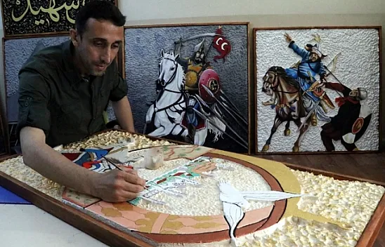 Geleneksel resim sanatları 'strafor'da hayat buluyor