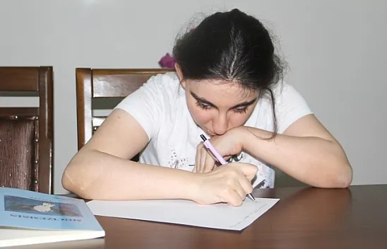 Yüzde 96 engeline rağmen hayali olan kitabı çıkardı