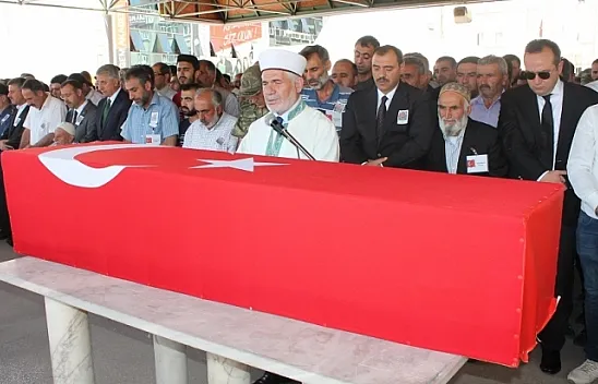 Şehit Ercan, tekbirlerle son yolculuğuna uğurlandı