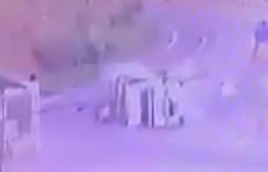 Kaza anı güvenlik kamerasında