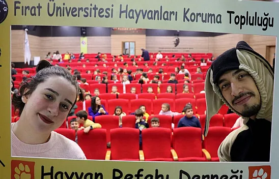 Öğrenciler sahipsiz köpek saldırılarına karşı tiyatro oyunuyla eğitiliyor