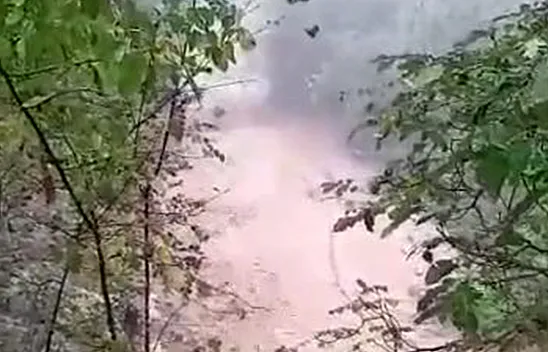 Sağanak yağış sonrası dereler taştı