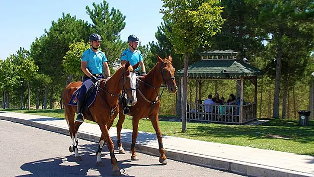 Atlı Jandarma Timi görev başında