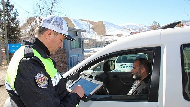 Oltu Bölge Trafik İstasyon Amirliği trafik denetimlerini artırdı