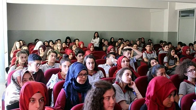Gençlere Madde Bağımlılığı-Uyuşturucu Uyarısı