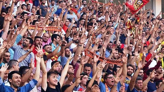 E.Yeni Malatyaspor taraftarının 'Kerkük' hassasiyeti