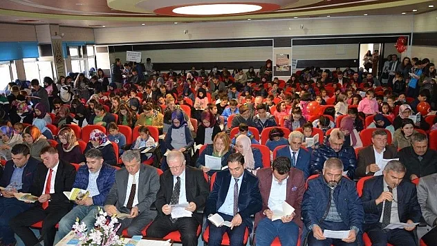 Suşehri'nde Okuma Etkinliği Yapıldı